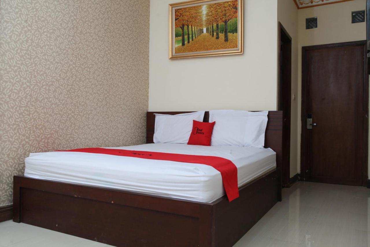 Reddoorz Near Maranatha University 3 Bandung Ngoại thất bức ảnh