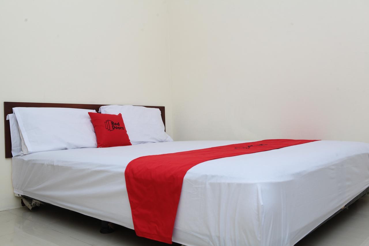 Reddoorz Near Maranatha University 3 Bandung Ngoại thất bức ảnh